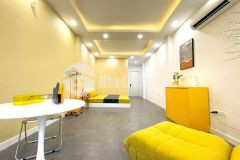 Bán nhà cầu giấy. ba đình. 7 tầng thang máy. ô tô. dt 49m2. mt 3,8m. giá 17,9 tỷ.