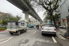 Bán nhà mặt phố hoàng cầu. đống đa. lô góc. ô tô. vỉa hè. dt 98m2. mt 6,5m. giá 68,8 tỷ