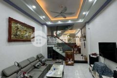 Bán nhà hẻm xe hơi đường 32 quận 10, 4 tầng, dt 4x15, gần mt, mới vào ở ngay, 11.5 tỷ