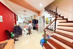 Bán nhà hoàng cầu. đống đa. ô tô. dt 81m2. mt 3,4m. 5 tầng. giá 17,9 tỷ.