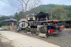 Bán 350m2 đất nằm đối diện dự án sân gofl sát đường liên kết vùng tại tp hoà binh. lh0972948787