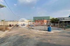 Bán gấp lô đất 2 tỷ hơn mặt tiền đường nhựa 6m, gần khu công nghiệp, cho con đi du học nước ngoài