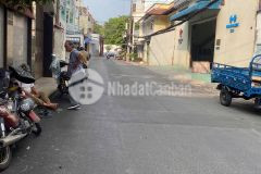 Hẻm xe hơi lạc long quân, 3.5x20 1 lầu giá 5.5 tỷ còn tl