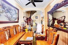 Cực hiếm nhà khu quốc tử giám, dân xây, giá tốt, 33m2x5t, gần phố, chỉ 5.8 tỷ