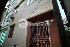 Nhà mới rộng rãi, ngõ thoáng giá tốt