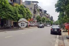 Cho thuê kho, xưởng phố tứ liên, tây hồ 220m2, mt 11m, 10 tr th, ô tô tải vào