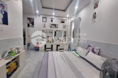 Chính chủ bán nhà khu vip cmt8 p.15 q.10 103m2 tầng hẻm xe tải oto ngủ trong nhà.