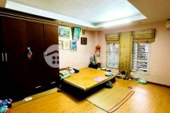 Bán nhà lạc long quân. cầu giấy. lô góc. ô tô. dt 40m2. mt 4,5m. 6 tầng. giá 7.48 tỷ.