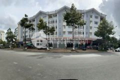 Chỉ 5,95 tỷ sở hữu ngay shop house tầng trệt mặt tiền đường a6 kdc hưng phú full nội thất