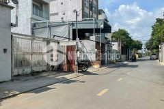 Mặt tiền đường nhựa 1 sẹc lã xuân oai 124m2, shr mua bán sang tên ngay đầy đủ tiện ích