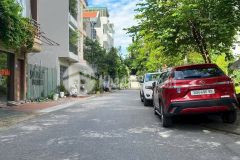 Đất đẹp hiếm mặt tiền rộng đường to tdc giang biên dt 56m2. giá 11.8 tỷ