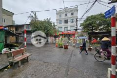 Hiếm nhà đẹp ngô gia tự long biên, ngõ ô tô sát chợ 61m² mt 6m 4.2 tỉ