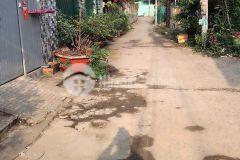 Nhà đẹp, hẻm rộng, trệt 2 lầu, kế bên vinhomes, dt 82m2 chỉ 5,2tỷ