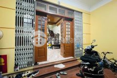 Phân lô, 3 bước ra hồ hoàng cầu phố trần quang diệu, đống đa. 0911554873.