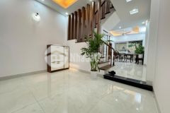 Siêu hiếm. bán nhà lê trọng tấn, thanh xuân. 40m2 x 5 tầng. phân lô. ô tô. hơn 11 tỷ.