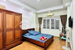 Bán nhà đẹp ở ngay đường cầu giấy. dt 30m2. mt 3,5m. 5 tầng. giá 6,88 tỷ.