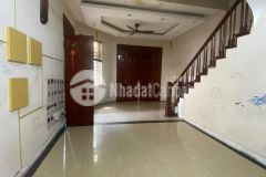 Cho thuê nhà lô góc, ô tô, thang máy ở trần duy hưng, cầu giấy 80m x 5t giá 42 triệu