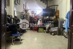 Cần bán nhà riêng tân mai, hoàng mai dtsd 40m x 5t, mt 3.8m giá 6.4 tỷ, 50m ra phố