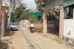 Lô góc thoáng vĩnh viễn dt rộng, ô tô đỗ cổng