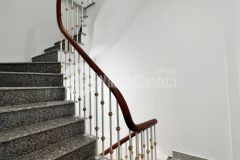 Bán nhà hoàng hoa thám. ba đình. dt 31m2. mt 3,2m. 5 tầng. giá 7,58 tỷ.