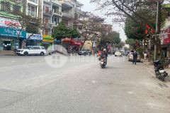 Hiếm, giá nhỉnh 8 tỷ, duy nhất 1 căn trung tâm phố cổ ngọc lâm 35m, thông ô tô, thang máy.