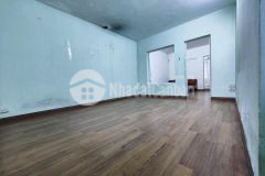 Cho thuê căn hộ tập thể ngọc khánh, ba đình, dt 65m2 rộng thoáng, 2 ngủ ở luôn