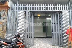 Ban nha câp 4 gân bên xe miên tây dt 72m2 gia 1 ty 280 sô hông riêng