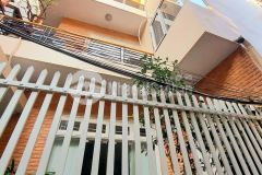 Bán biệt thự trịnh công sơn 90m2 x 4t x mt 8m lô góc 2 thoáng oto đỗ cửa