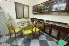 Cho thuê nhà phố trấn vũ, ba đình 130m2 x 7t thang máy 120 trth view hồ, ô tô tránh