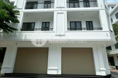 Cho thuê nhà 1 trệt 3 lầu 247m2 khu đô thị hưng phú