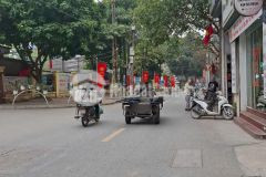 Bán nhà xuân đỉnh ô tô vào nhà, lô góc, ở và kinh doanh đều tuyệt vời