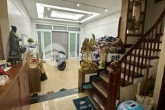 Bán nhà đẹp âu cơ 60m2 x 6t x mt 4.5 gara oto ngõ thông muôn ngả hướng đn