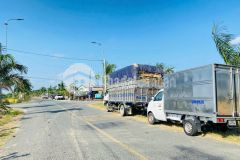 Lộ nhựa nguyễn hoàng anh, ngay vị trí trung tâm kết nối các trục đường lớn