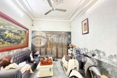 Mặt ngõ thông, ô tô đỗ cửa, kinh doanh phố la thành to, đống đa. 0911554873.