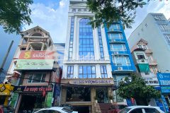 Cho thuê toa văn phong 9 tâng mp nguyên khang.vi tri đăc đia. dt 160m2.mt 9m. giá 300trth