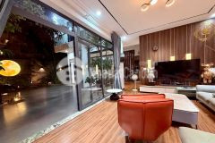 Toà nhà 3 tầng vip ngay trung tâm bmt hơn 1.000m2 mặt tiền hùng vương