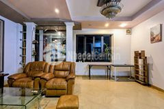 Bán nhà giang văn minh. ba đình. lô góc. dt 74m2. mt 6,6m. 5 tầng. giá 14,9 tỷ.