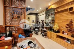 Bán nhà tân mai hoàng mai, mặt ngõ phân lô rất gần phố, nhà 5 tầng nội thất đẹp.