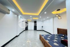 Phố vip nguyên hồng 50m2 5 tầng mặt tiền 5m vỉa hè ô tô kinh doanh đỉnh giá 31 tỷ