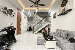 Bán nhà 3 tầng phân lô 4 phòng ngủ hẻm ô tô ngay khu công nghệ cao, thủ đức nhỉnh 5 tỷ