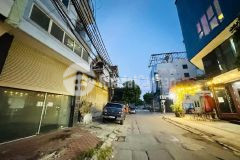 Bán nhà ngõ 1295 giải phóng vỉa hè ô tô. giá tốt