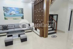 Phân lô trần quốc hoàn,ô tô vào nhà, mặt tiền rộng dt 35m nhỉnh 11 tỷ