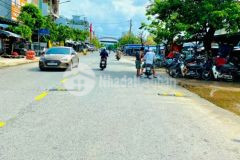 180m2 cách trục chính đường nhựa hùng vương 100m,thông ra ql1a tầm 600m.giá chỉ nhỉnh 1 tỷ