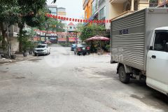 Tuyệt phẩm mặt hồ, nhà hộ khẩu gia thụy 55m, 7t, mt4.3m, gara, thang máy, giá vào việc ngay.