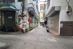 Bán nhà phương mai 64m2, 4 tầng. ngõ thông, oto vào 13.5 tỷ