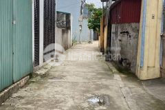 Chính chủ cần bán đất 85 m2 có nhà 1,5 tầng, sát vin chỉ việc ở. 0835459289