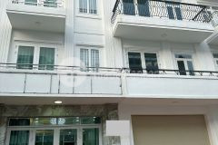 Cho thuê nhà 1 trệt 3 lầu có thang máy tại khu đô thị hưng phú