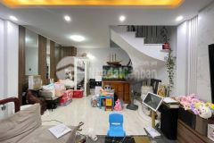 Bán nhà trần khát chân giá 12 tỷ diện tích 39m²,5 tầng,mặt tiền 4.6m hai bà trưng
