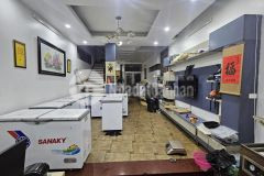 Siêu phẩm ô tô đỗ cửa khu minh khai hbt