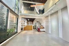 Cho thuê nhà 3,5 tầng mặt tiền ngay trung tâm hành chính